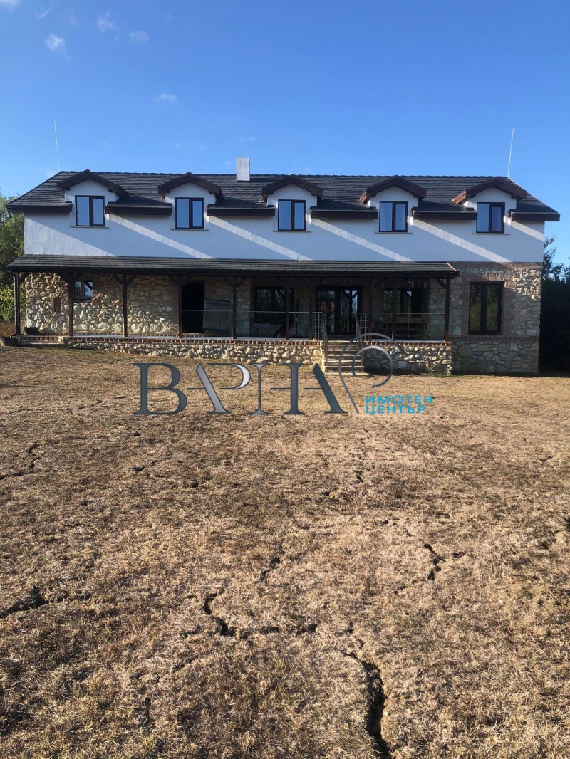 Продава КЪЩА в област Варна, с. Изгрев - 400 кв.м / 410 000 € » 801 890.30 лв., ИМОТЕН ЦЕНТЪР ВАРНА