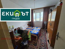  4- | Imot.bg    8