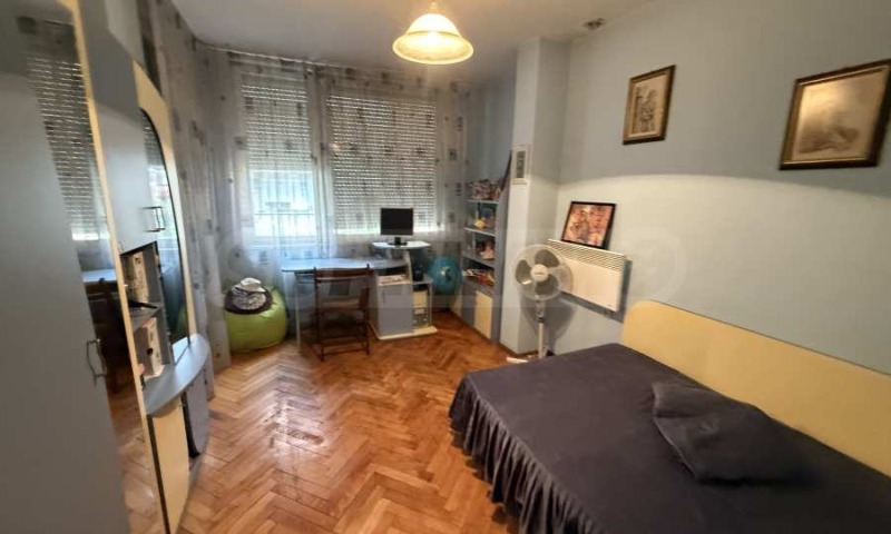 Myytävänä  3 makuuhuonetta Veliko Tarnovo , Tsentar , 112 neliömetriä | 92628883 - kuva [5]