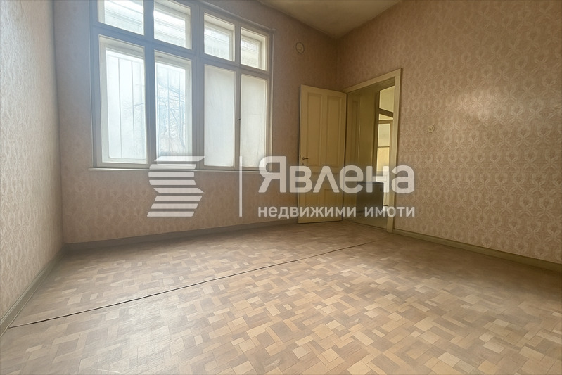 Продава ЕТАЖ ОТ КЪЩА, гр. Пловдив, Център