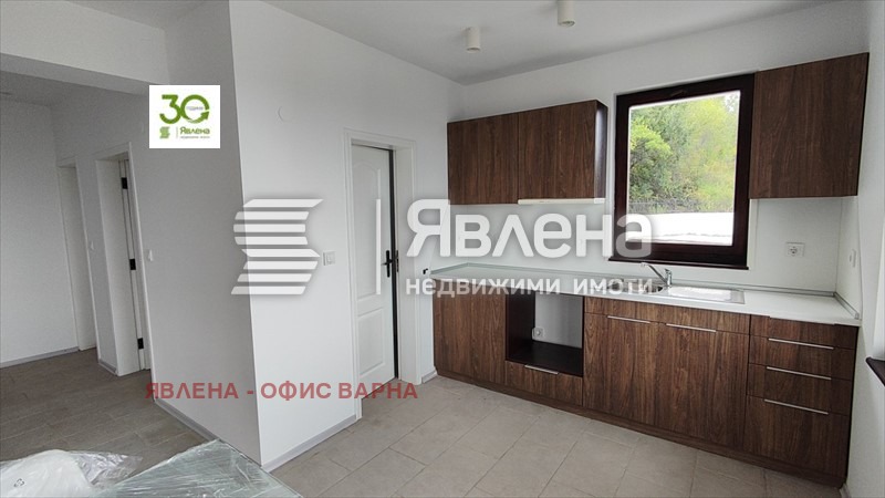 Продава КЪЩА, гр. Балчик, област Добрич, снимка 4 - Къщи - 47429286