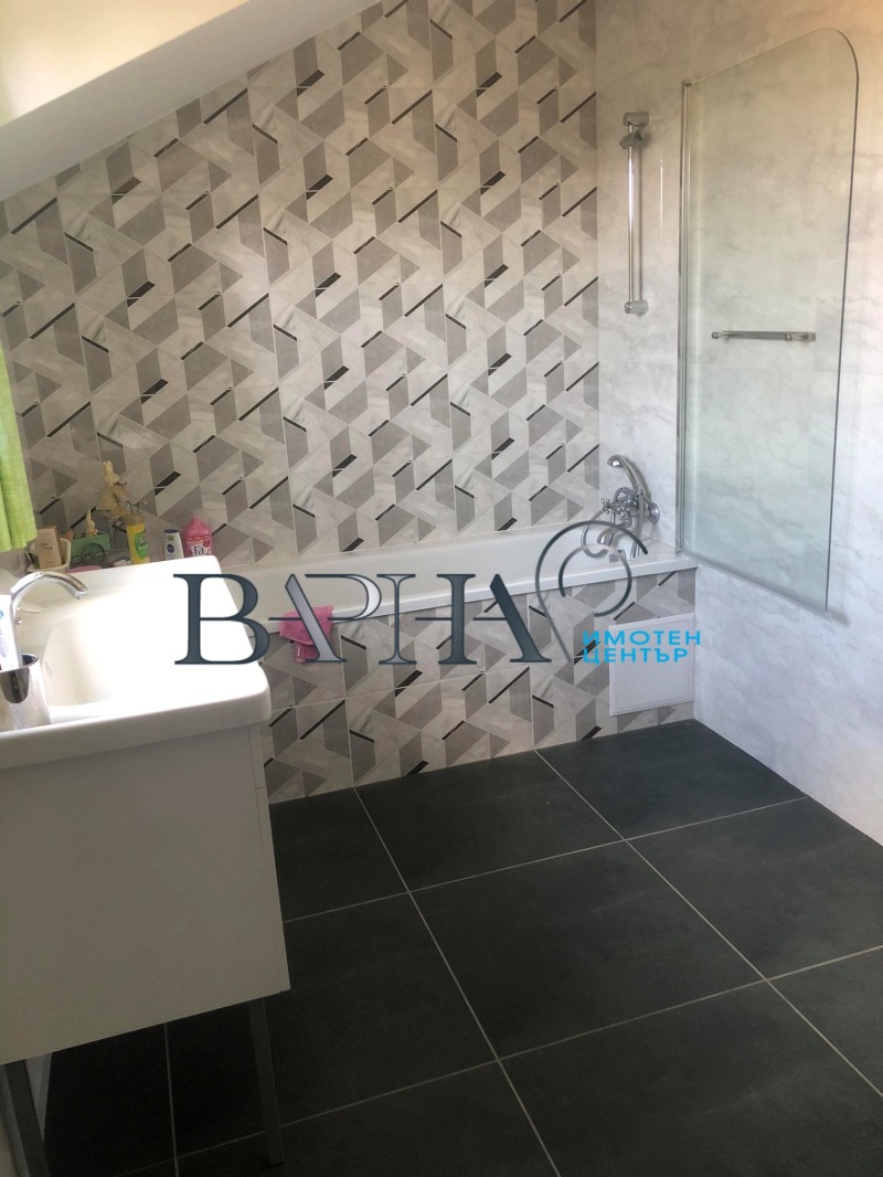 Продава КЪЩА, с. Изгрев, област Варна, снимка 11 - Къщи - 52624549