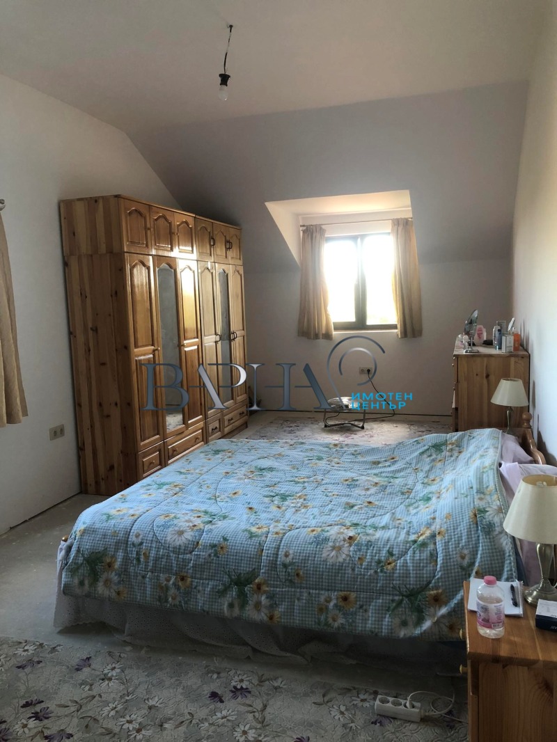 Продава КЪЩА, с. Изгрев, област Варна, снимка 10 - Къщи - 52624549