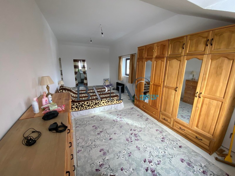 Продава КЪЩА, с. Изгрев, област Варна, снимка 10 - Къщи - 52624549