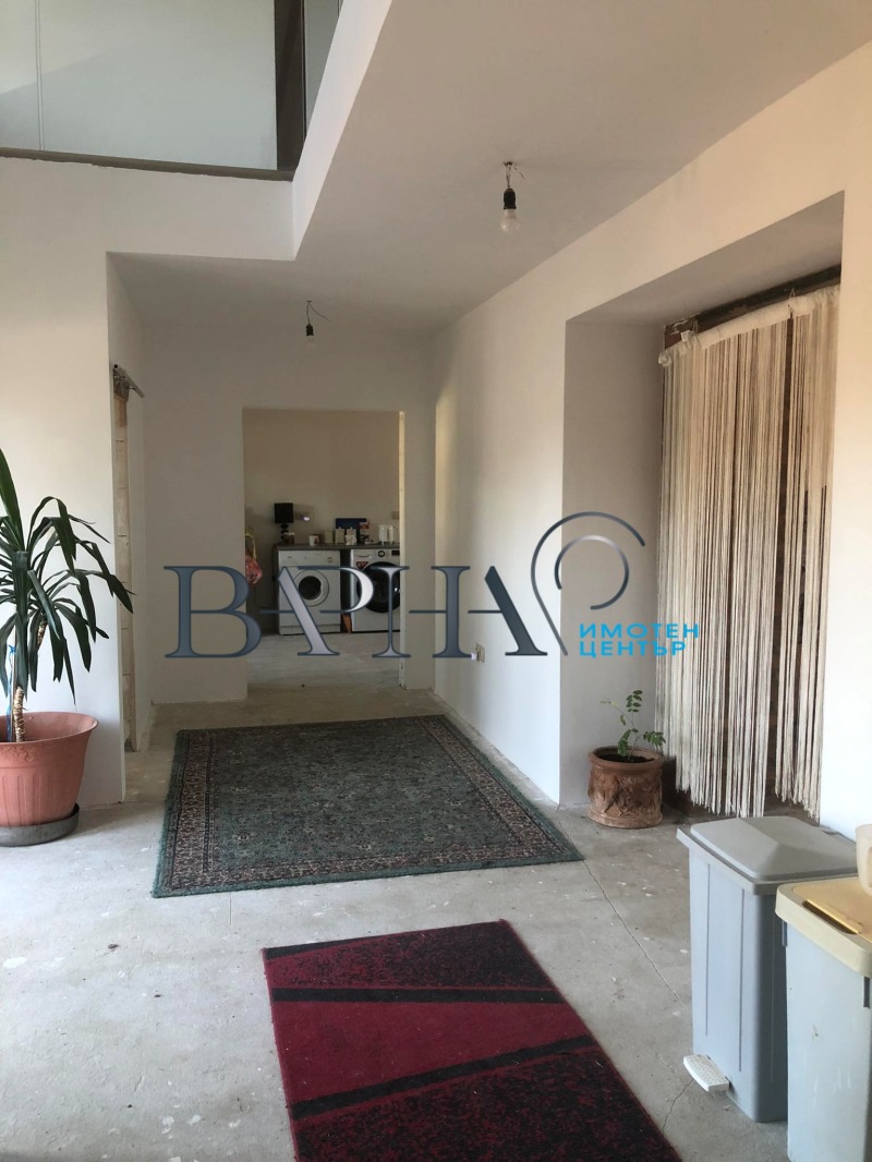 Продава КЪЩА, с. Изгрев, област Варна, снимка 4 - Къщи - 52624549