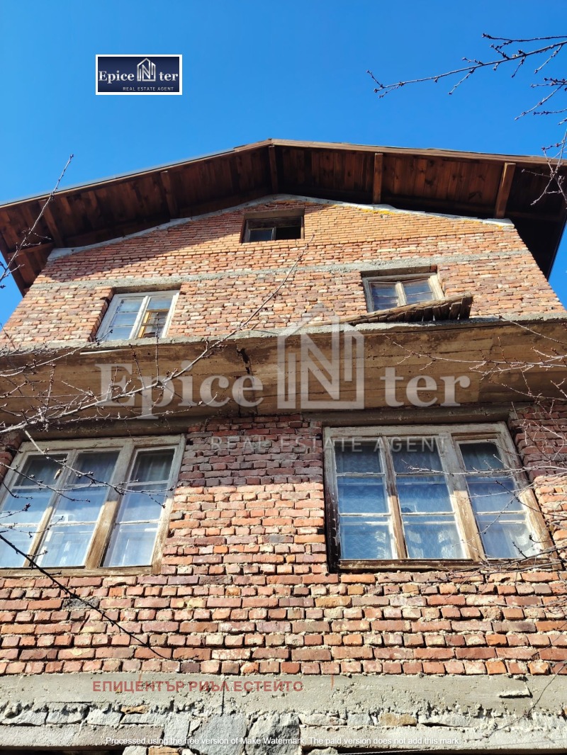 Продава КЪЩА, с. Лобош, област Перник, снимка 4 - Къщи - 53162647