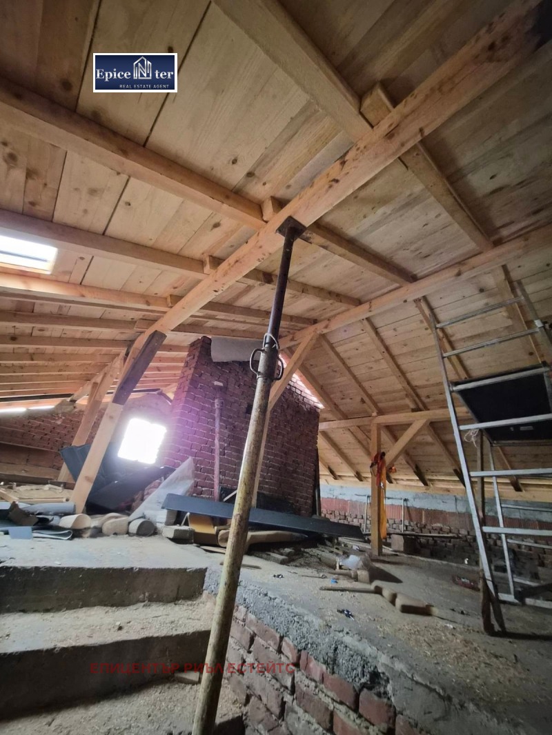 Продава КЪЩА, с. Лобош, област Перник