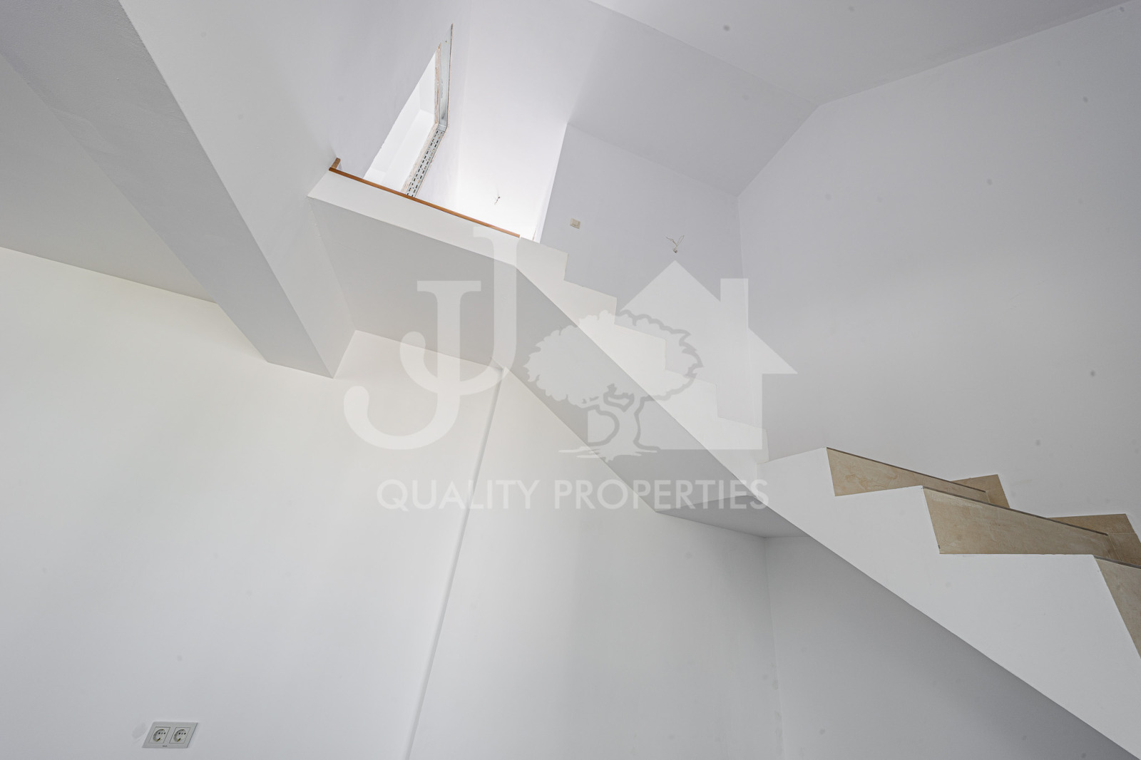Продава МЕЗОНЕТ, гр. София, Банишора, снимка 6 - Апартаменти - 54448175