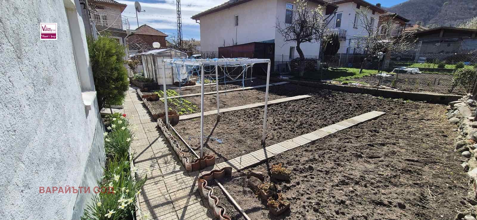 Продава КЪЩА, с. Костенец, област София област, снимка 2 - Къщи - 54741377
