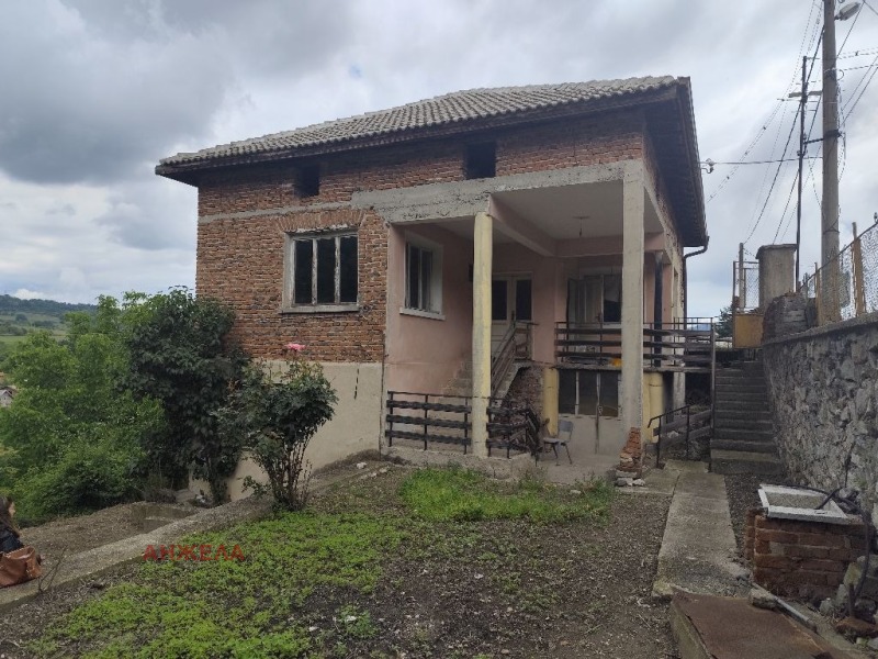 Продава КЪЩА в област Пазарджик, с. Сестримо - 160 кв.м / 56 242.11 € » 110 000 лв., АНЖЕЛА
