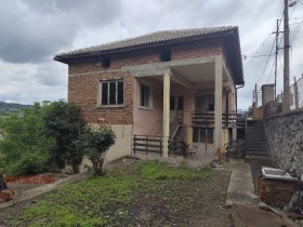 Casa Sestrimo, região Pazardzhik 1