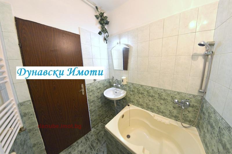 Продава 2-СТАЕН, гр. Русе, Център, снимка 14 - Апартаменти - 54753161