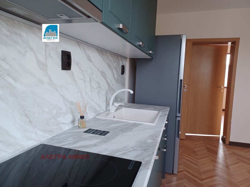 In vendita  2 camere da letto Plovdiv , Vastanicheski , 51 mq | 96671047