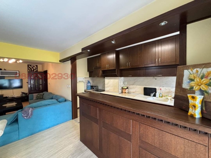 Продава  3-стаен град Хасково , Център , 126 кв.м | 34149925 - изображение [5]