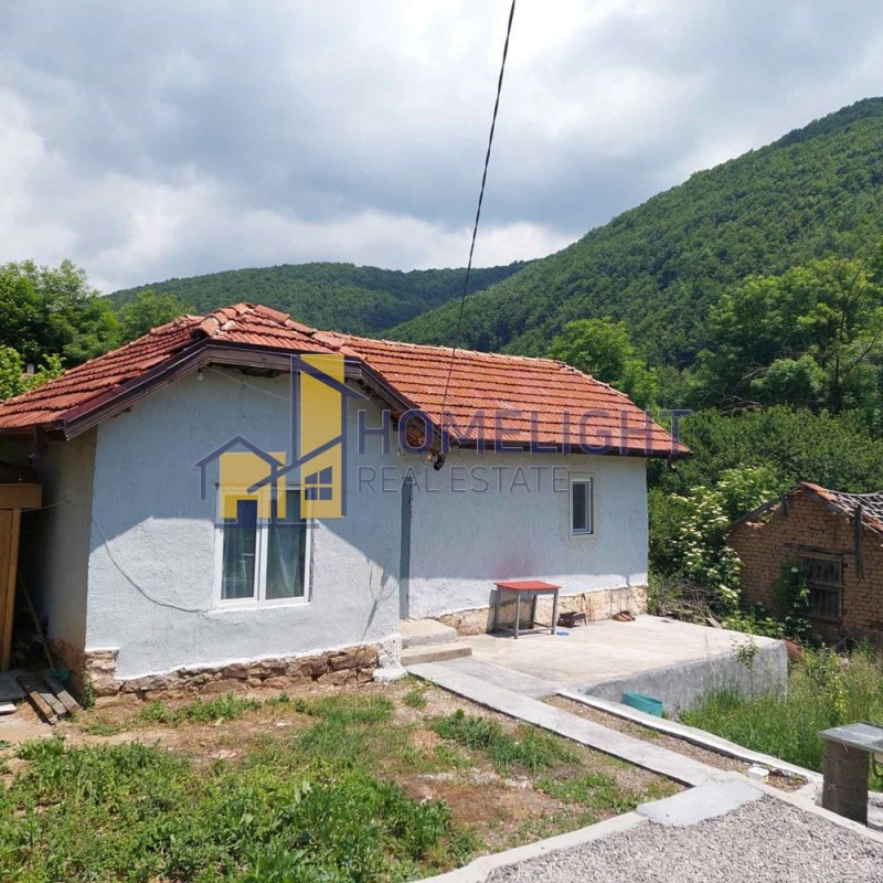 À venda  Casa região Sófia , Ginci , 36 m² | 33857491