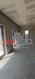 Продава КЪЩА, област Варна, с. Приселци • 269000 € • 56283242 — Holmes.bg