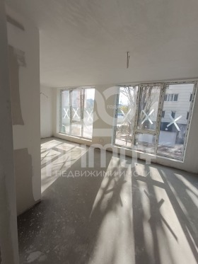 2 makuuhuonetta Suhata reka, Sofia