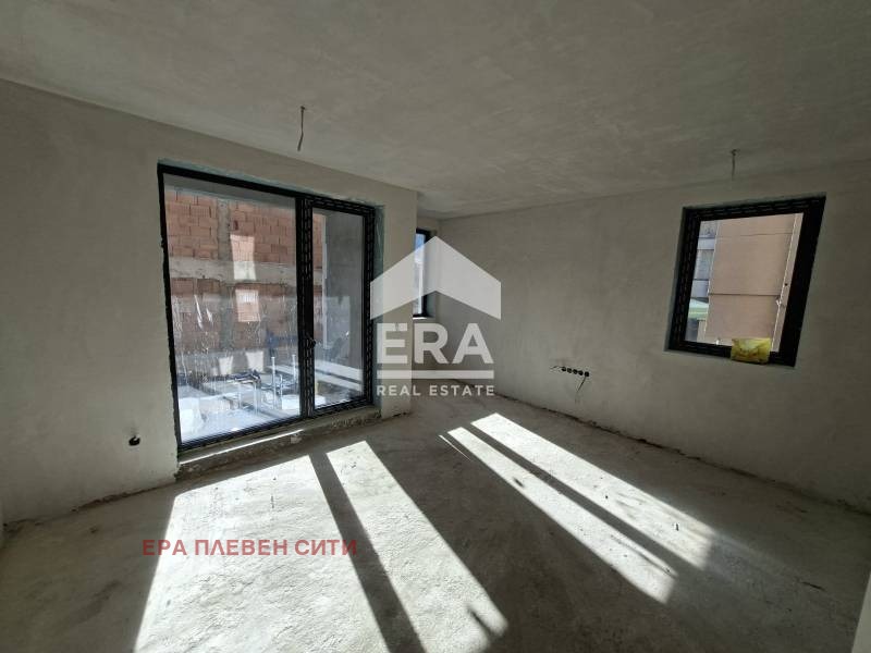 Продава 3-СТАЕН, гр. Плевен, Идеален център, снимка 2 - Апартаменти - 53023397