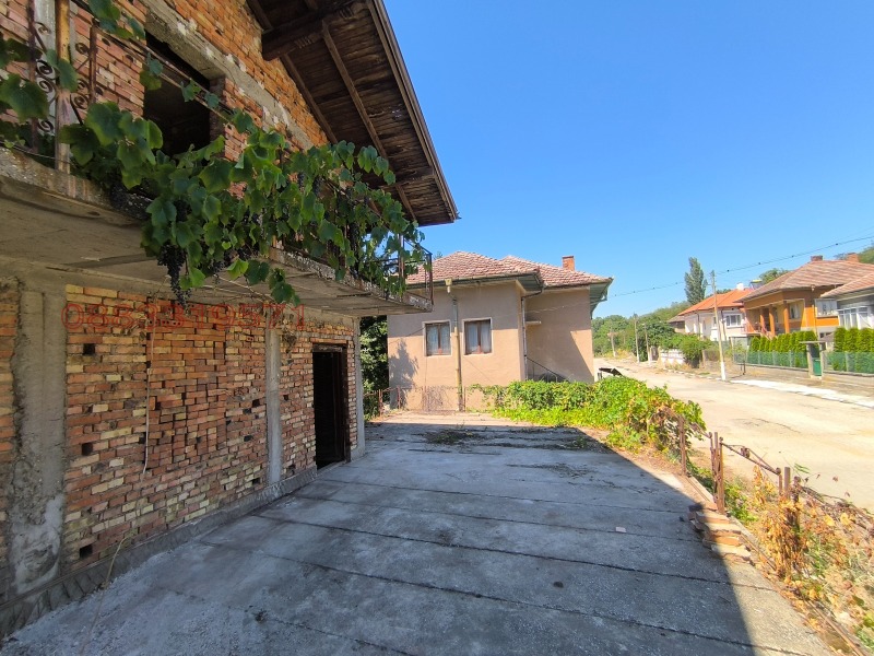 Продава КЪЩА, с. Тияновци, област Видин, снимка 10 - Къщи - 52780293