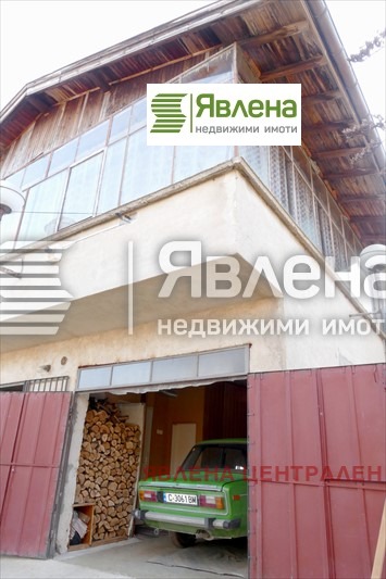 Продава КЪЩА, с. Извор, област София област, снимка 1 - Къщи - 49069275