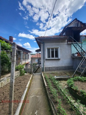 House Troyan, region Lovech 9