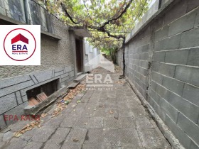 КЪЩА, 120 m2