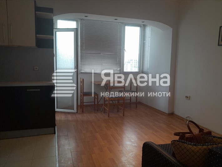 Продава 2-СТАЕН, гр. Пловдив, Младежки Хълм, снимка 2 - Апартаменти - 54569940