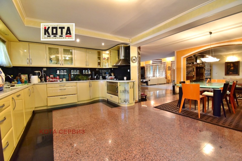 Eladó  Ház Sofia , v.z.Kinocentara , 556 négyzetméter | 45950164 - kép [10]
