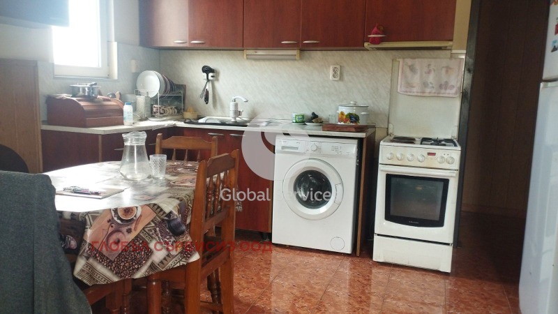 Продава КЪЩА, гр. Годеч, област София област, снимка 2 - Къщи - 53424230