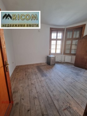 2 bedroom Idealen tsentar, Pleven 4