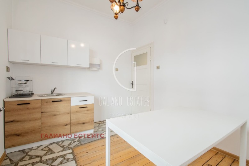Продава  2-стаен град София , Център , 85 кв.м | 52323129 - изображение [7]
