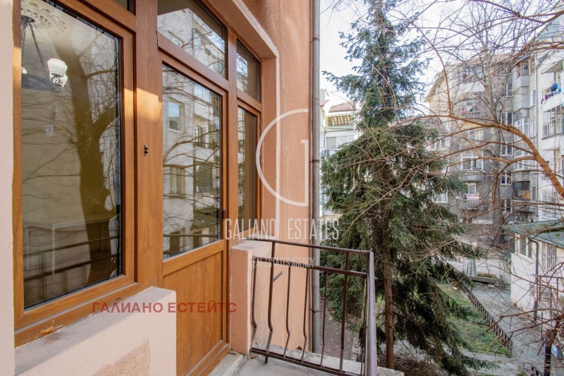 Продава  2-стаен град София , Център , 85 кв.м | 52323129 - изображение [11]