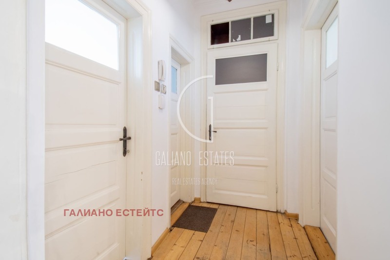 Продава  2-стаен град София , Център , 85 кв.м | 52323129 - изображение [9]