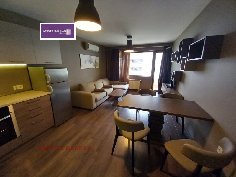 Продава 3-СТАЕН, гр. София, Медицинска академия