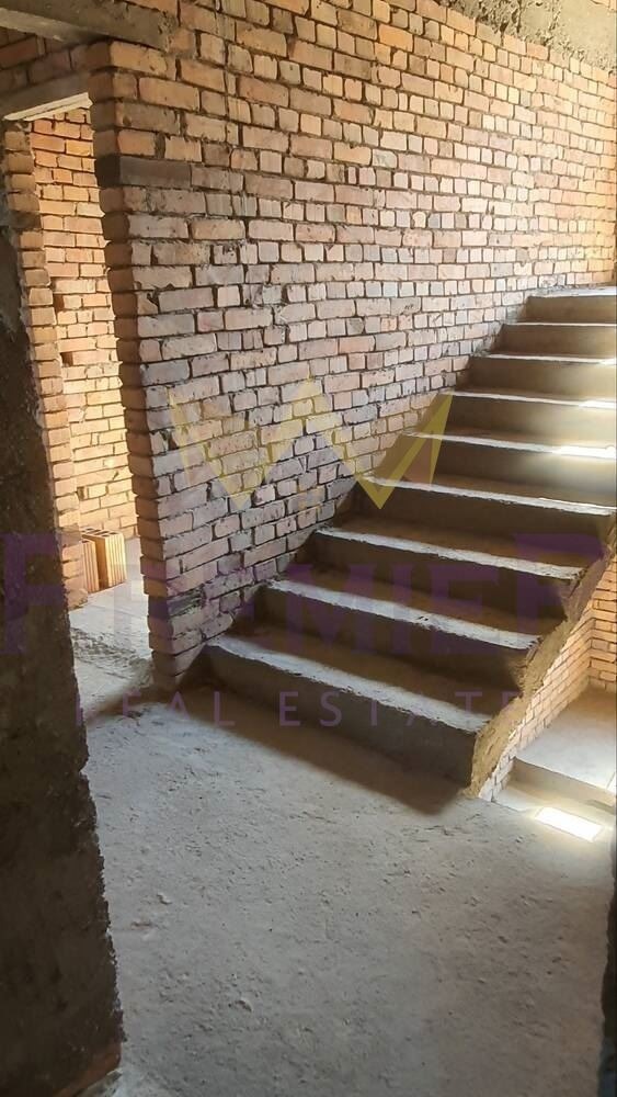 Продава ЕТАЖ ОТ КЪЩА, гр. Пловдив, Прослав, снимка 17 - Етаж от къща - 55170950