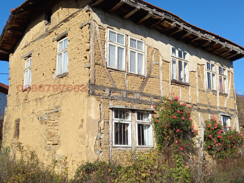 Продава КЪЩА, с. Маневци, област Габрово, снимка 2 - Къщи - 52569035