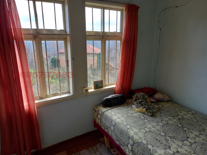 Продава КЪЩА, с. Маневци, област Габрово, снимка 12 - Къщи - 52569035