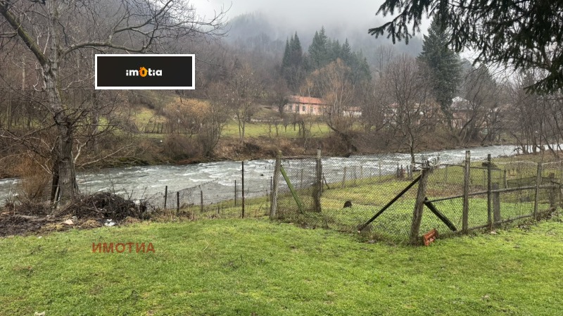 Продава КЪЩА, с. Черни Осъм, област Ловеч, снимка 4 - Къщи - 53511811