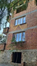 Продава  Етаж от къща град Пловдив , Прослав , 190 кв.м | 69833815 - изображение [2]
