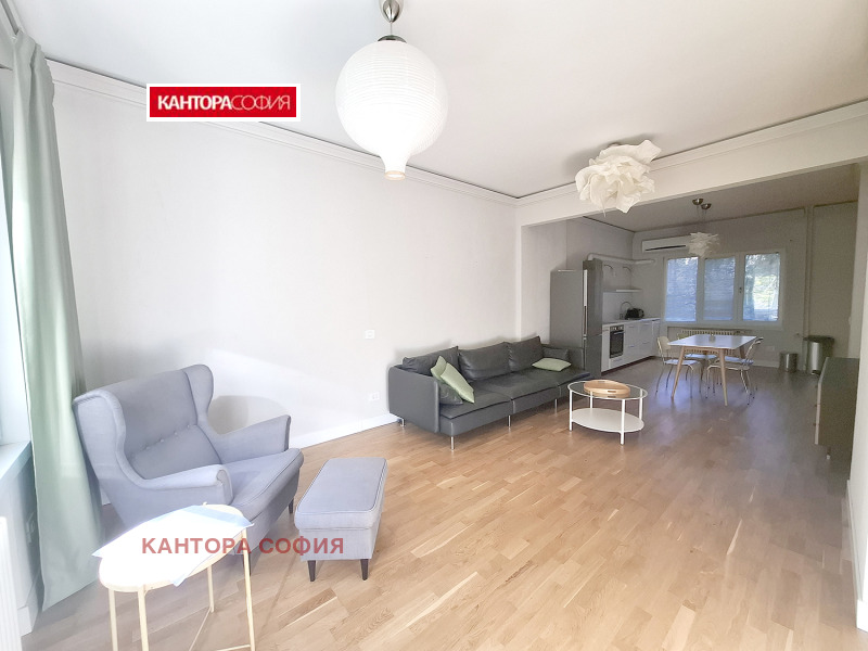 De vânzare  1 dormitor Sofia , Țentâr , 76 mp | 34730099 - imagine [2]