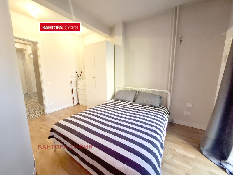 De vânzare  1 dormitor Sofia , Țentâr , 76 mp | 34730099 - imagine [10]