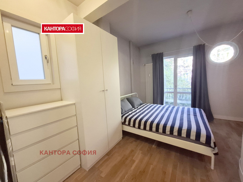 De vânzare  1 dormitor Sofia , Țentâr , 76 mp | 34730099 - imagine [9]