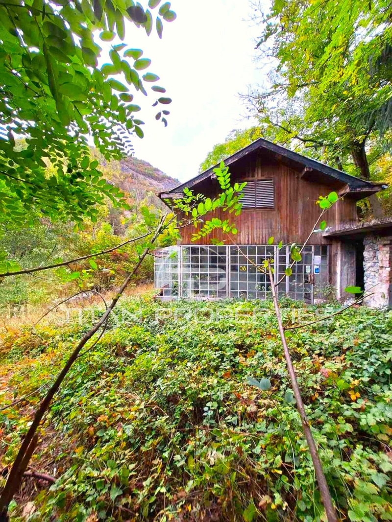 Продава  Къща област Смолян , с. Хвойна , 150 кв.м | 64409294