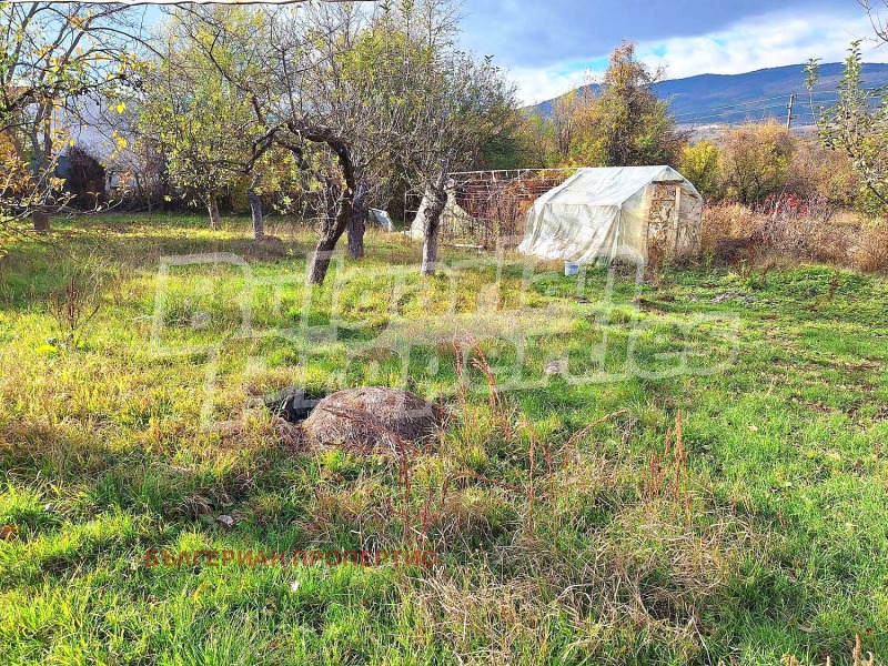 Продава КЪЩА, с. Жиленци, област Кюстендил, снимка 3 - Къщи - 52188093