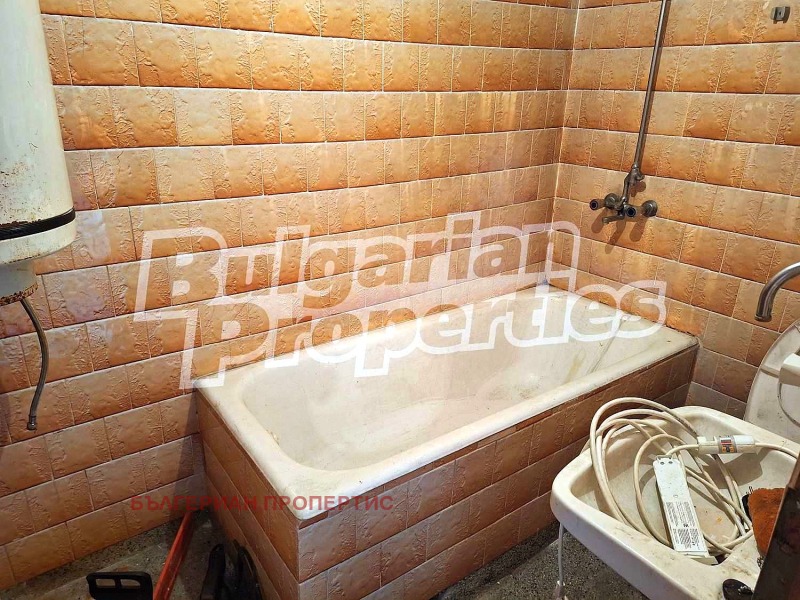 Продава КЪЩА, с. Жиленци, област Кюстендил, снимка 10 - Къщи - 52188093