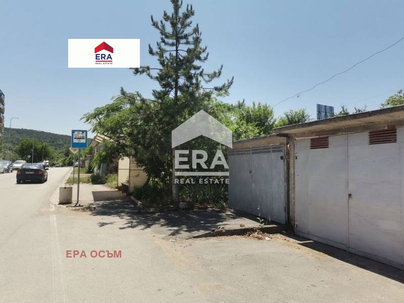 Продава ГАРАЖ, ПАРКОМЯСТО, гр. Ловеч, Младост