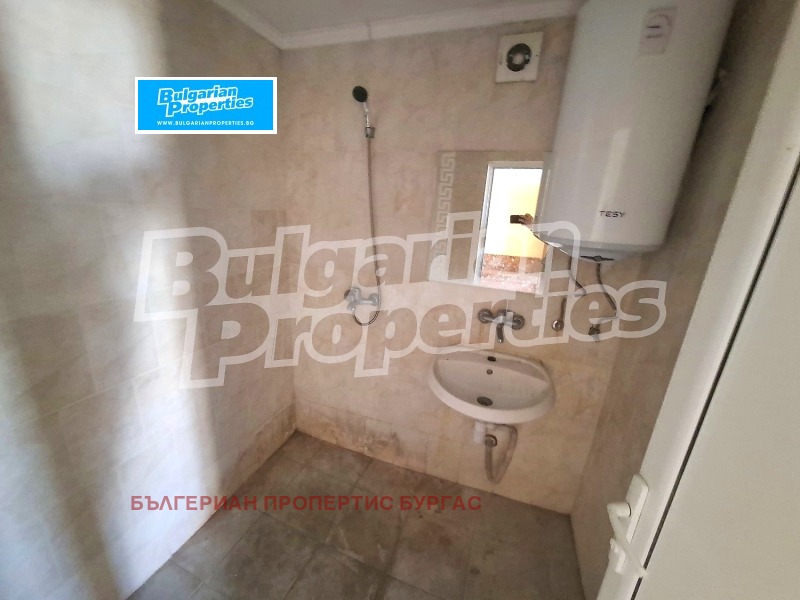 Продава ПРОМ. ПОМЕЩЕНИЕ, гр. Карнобат, област Бургас, снимка 16 - Производствени сгради - 52667608