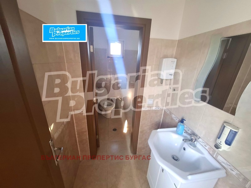 Продава ПРОМ. ПОМЕЩЕНИЕ, гр. Карнобат, област Бургас, снимка 9 - Производствени сгради - 52667608