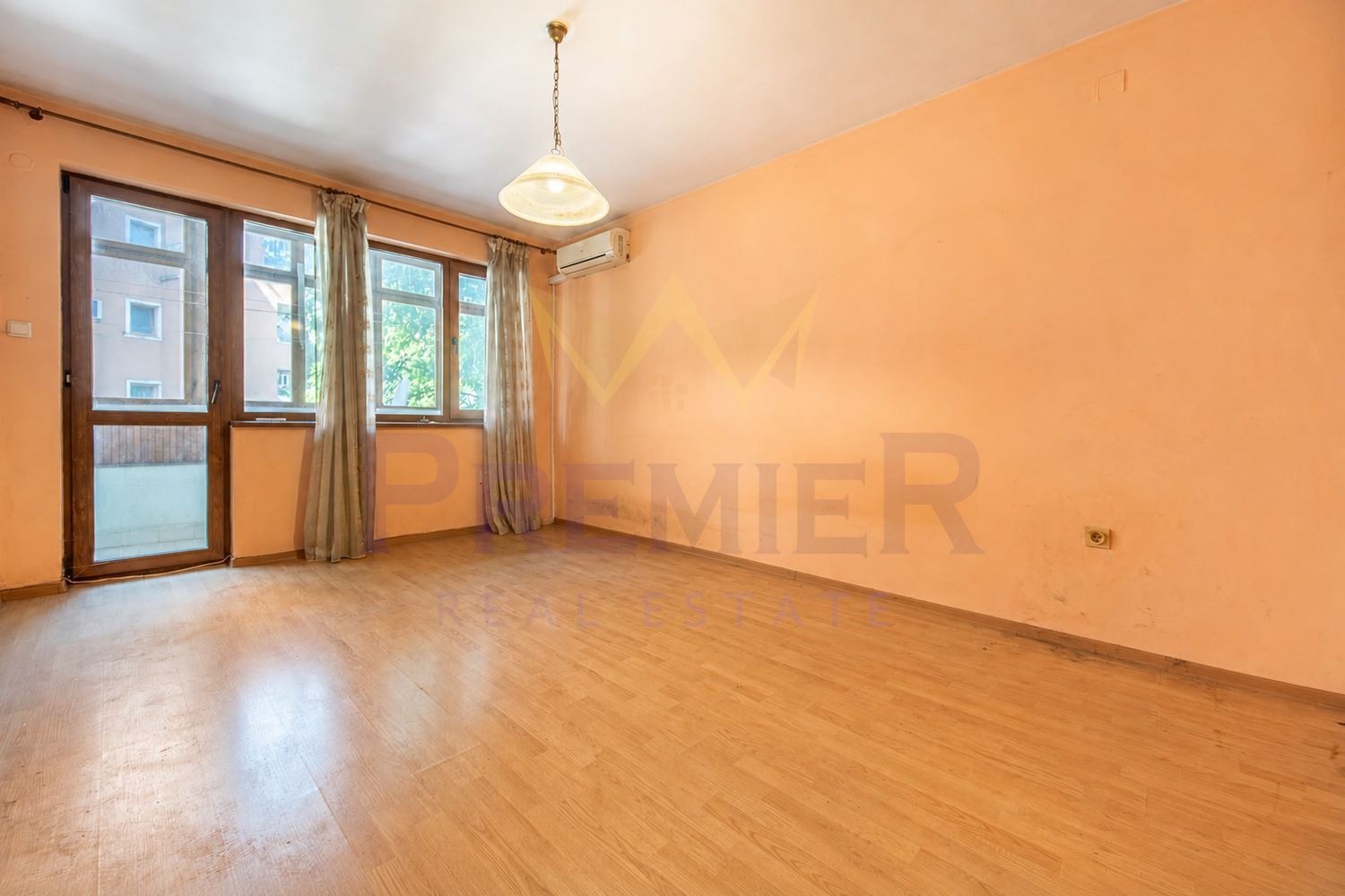 Продава 3-СТАЕН, гр. Варна, Център