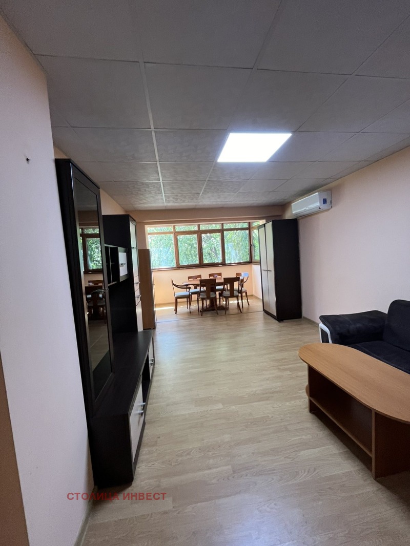 De vânzare  1 dormitor Ruse , Ciarodeica - Iug , 68 mp | 99832149